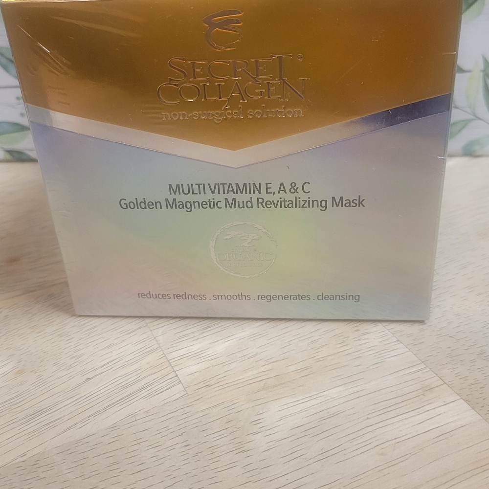 Secret Garden  Multi Vitamin A&E Golden Magnetic Mud Mask